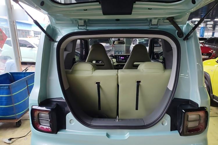Used Geely Galaxy Panda 2023 Panda Mini 200km Endurance Bear Trunk