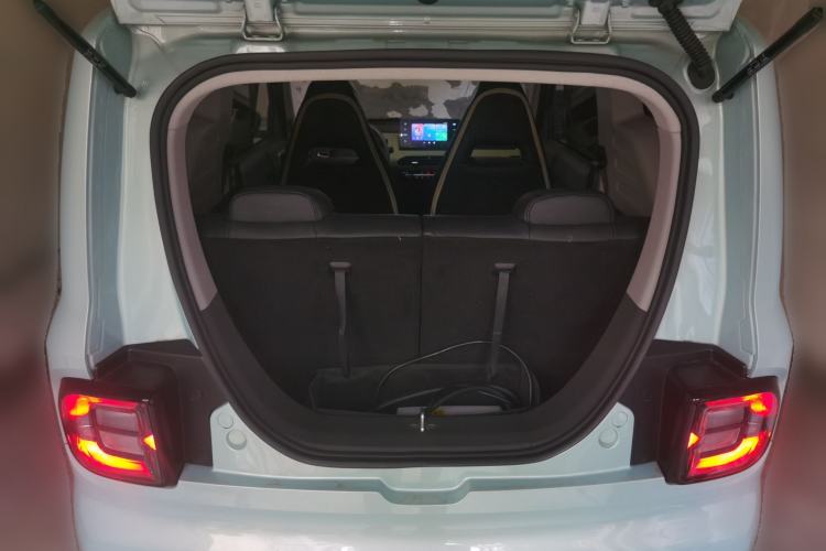 Used Geely Galaxy Panda 2023 Panda Mini 200km Endurance Bear Trunk