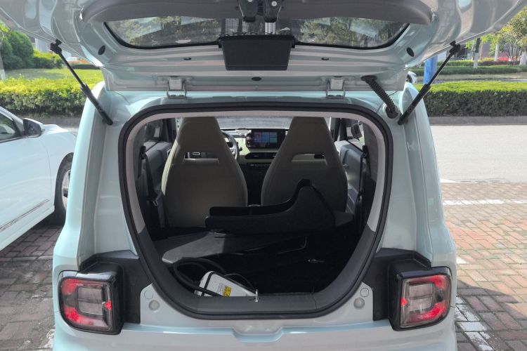Used Geely Galaxy Panda 2023 Panda Mini 200km Endurance Bear Trunk