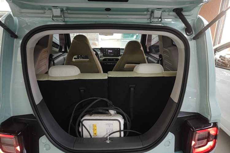 Used Geely Galaxy Panda 2023 Panda Mini 200km Endurance Bear Trunk