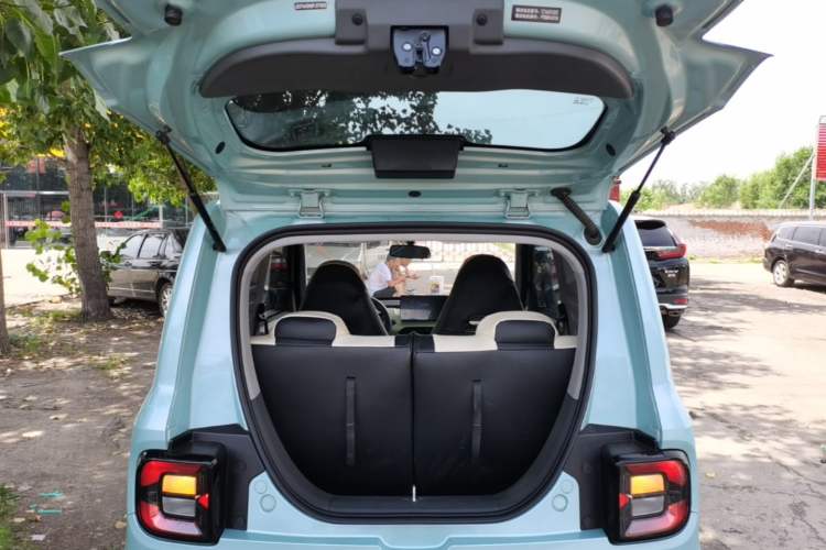 Used Geely Galaxy Panda 2023 Panda Mini 200km Endurance Bear Trunk