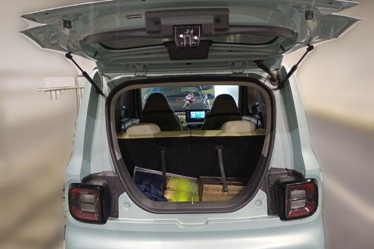 Used Geely Galaxy Panda 2023 Panda Mini 200km Endurance Bear Trunk