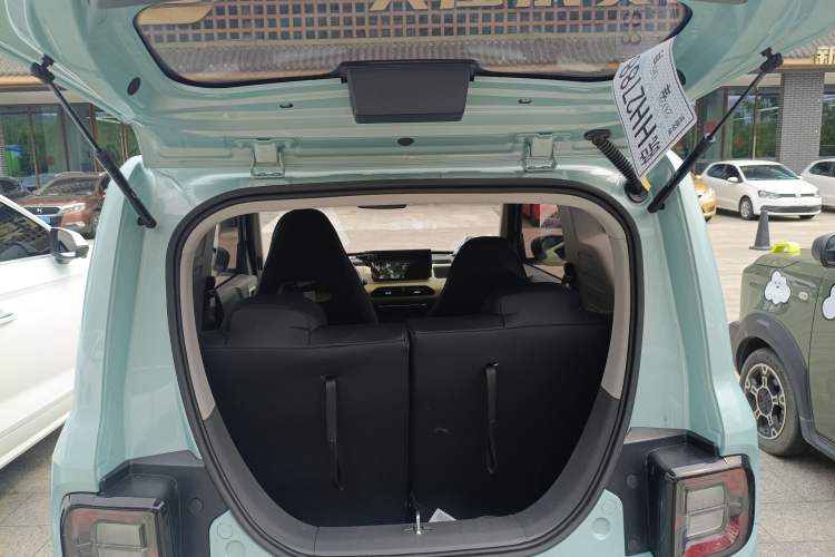 Used Geely Galaxy Panda 2023 Panda Mini 200km Endurance Bear Trunk