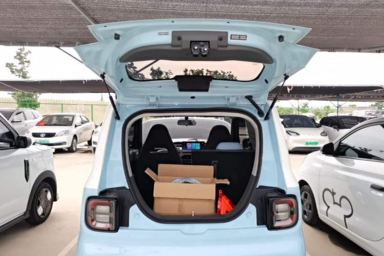 Used Geely Galaxy Panda 2023 Panda Mini 200km Endurance Bear Trunk