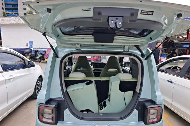 Used Geely Galaxy Panda 2023 Panda Mini 200km Endurance Bear Trunk