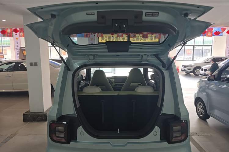Used Geely Galaxy Panda 2023 Panda Mini New Year Edition Treasure Bear Trunk