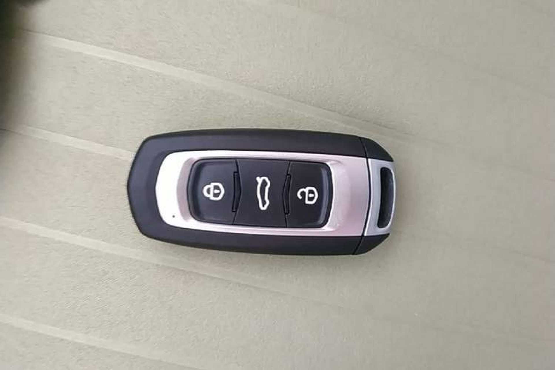 Used Geely Galaxy Panda 2023 Panda Mini 200km Endurance Bear Vehicle Key