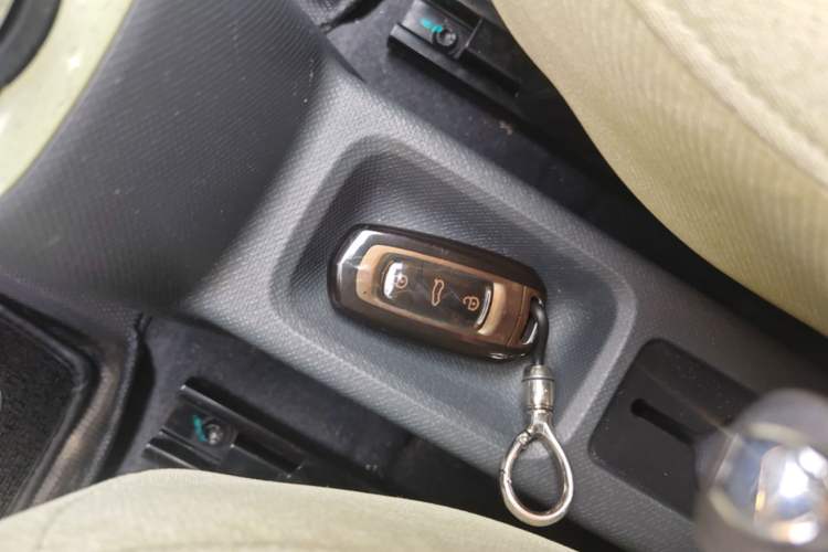 Used Geely Galaxy Panda 2023 Panda Mini 200km Endurance Bear Vehicle Key