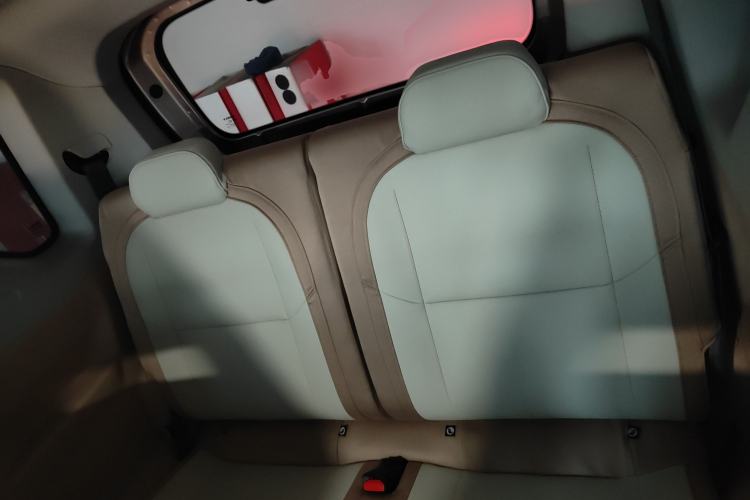 Used Geely Galaxy Panda 2023 Panda Mini 200km Endurance Bear Interior 4