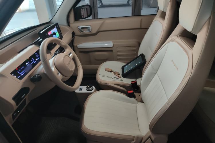Used Geely Galaxy Panda 2023 Panda Mini 200km Endurance Bear Left Front Seat