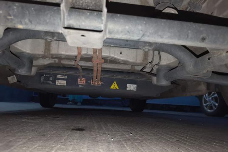Used Geely Galaxy Panda 2023 Panda Mini 200km Endurance Bear Chassis Front