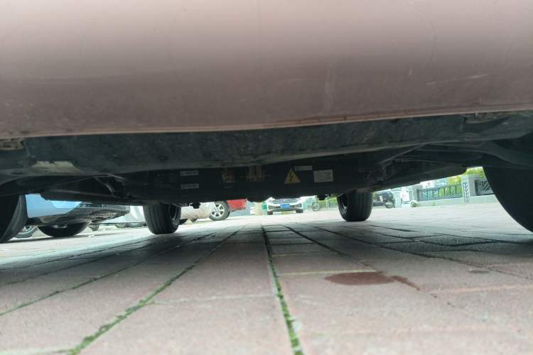 Used Geely Galaxy Panda 2023 Panda Mini 200km Endurance Bear Chassis Front