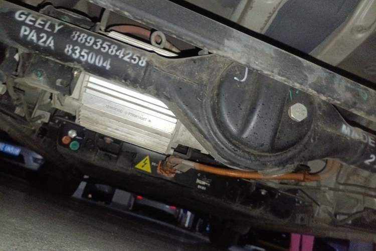 Used Geely Galaxy Panda 2023 Panda Mini 200km Endurance Bear Chassis Rear