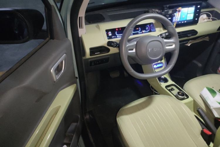 Used Geely Galaxy Panda 2023 Panda Mini 200km Dynamic Bear Driver Seat