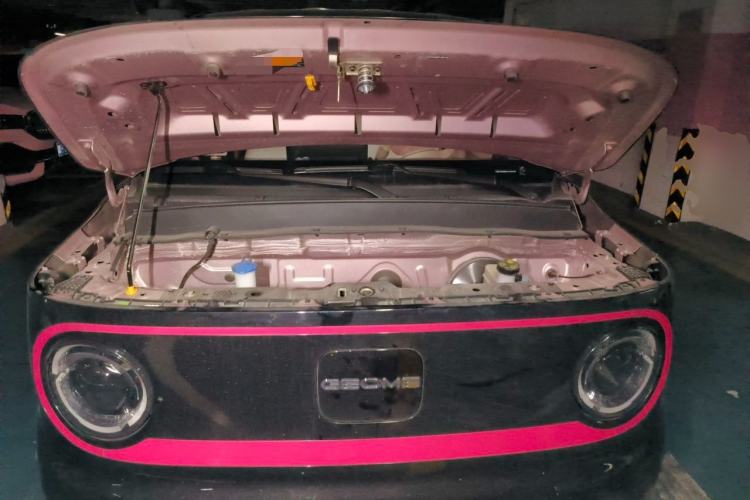 Used Geely Galaxy Panda 2023 Panda Mini 200km Endurance Bear Engine Bay