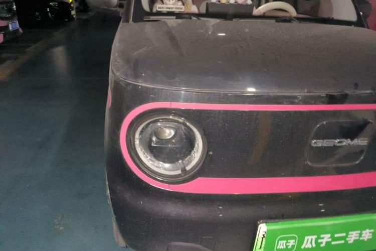 Used Geely Galaxy Panda 2023 Panda Mini 200km Endurance Bear Right Front Headlight