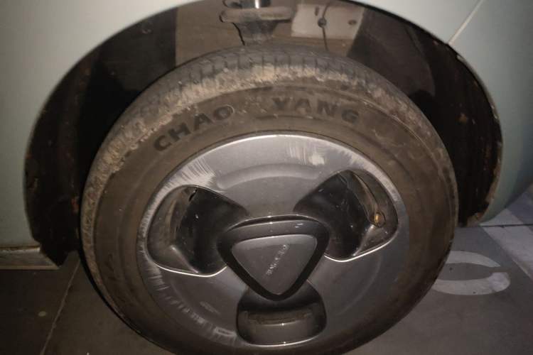 Used Geely Galaxy Panda 2023 Panda Mini 200km Dynamic Bear Right Front Wheel Hub