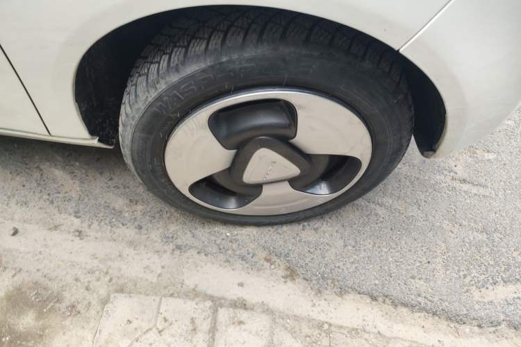 Used Geely Galaxy Panda 2023 Panda Mini New Year Edition Treasure Bear Right Front Wheel Hub