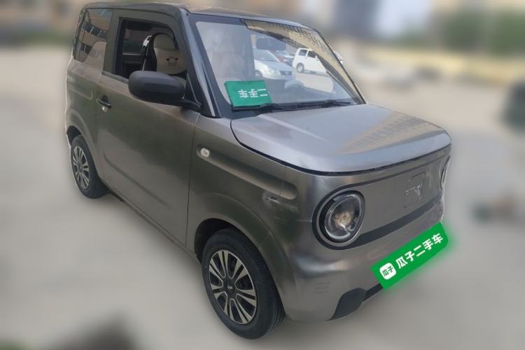 Used Geely Galaxy Panda 2023 Panda Mini 200km Endurance Bear Front Right 45 Deg