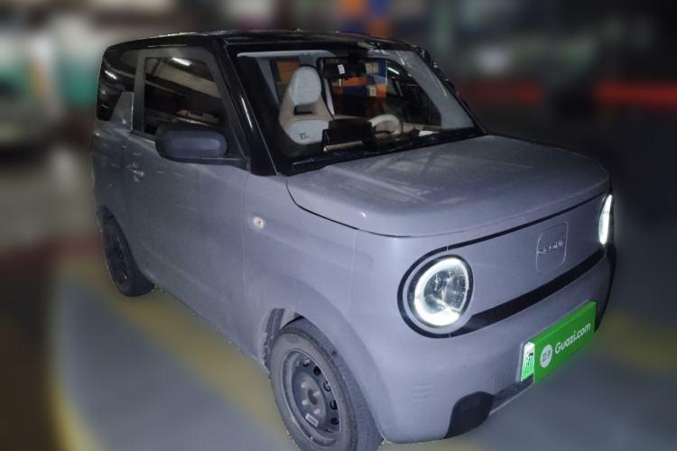Used Geely Galaxy Panda 2023 Panda Mini 200km Endurance Bear Front Right 45 Deg