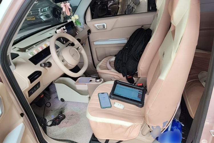 Used Geely Galaxy Panda 2023 Panda Mini 200km Endurance Bear Driver Seat