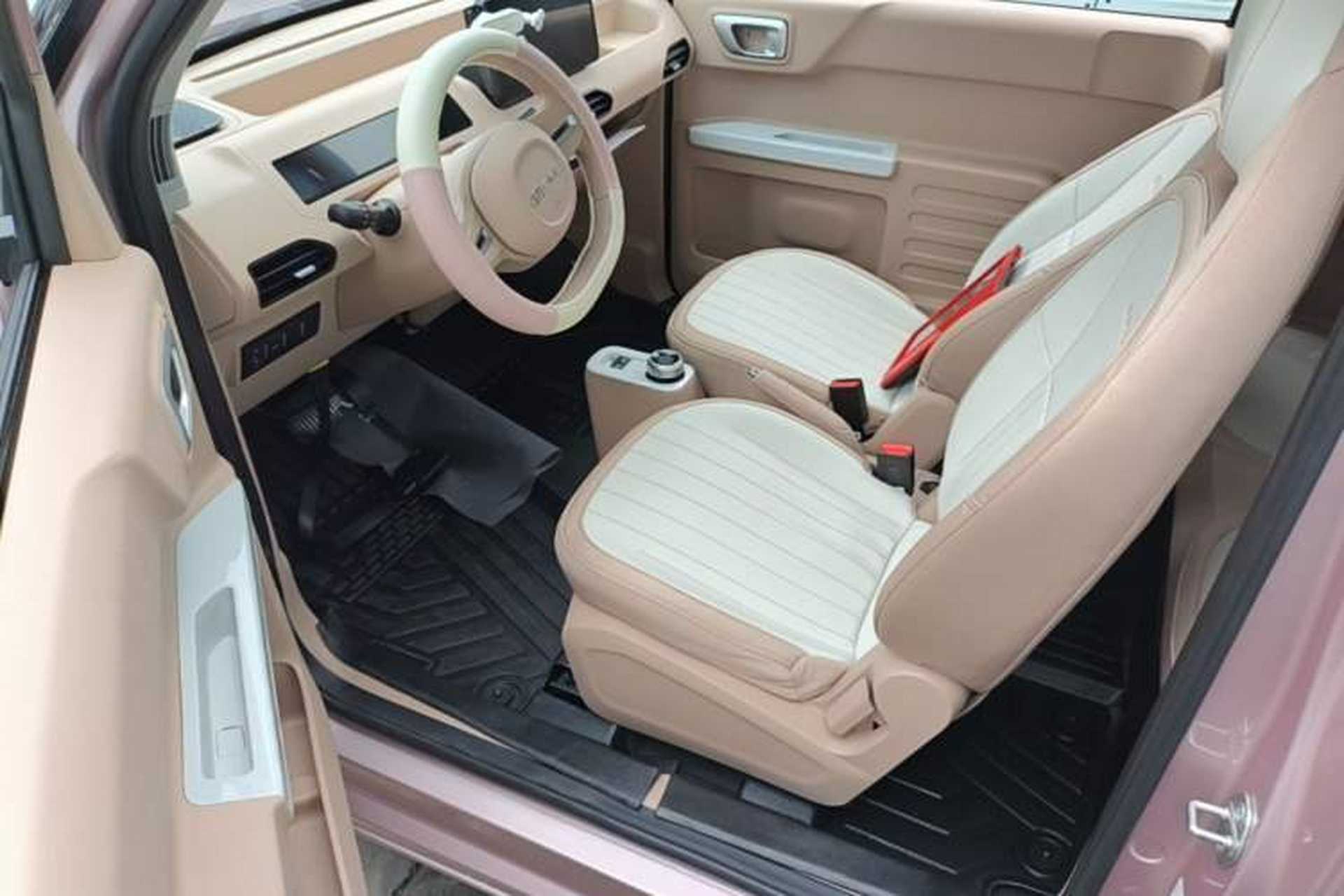 Used Geely Galaxy Panda 2023 Panda Mini 200km Endurance Bear Driver Seat