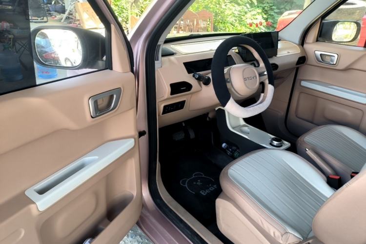 Used Geely Galaxy Panda 2023 Panda Mini 200km Endurance Bear Driver Seat