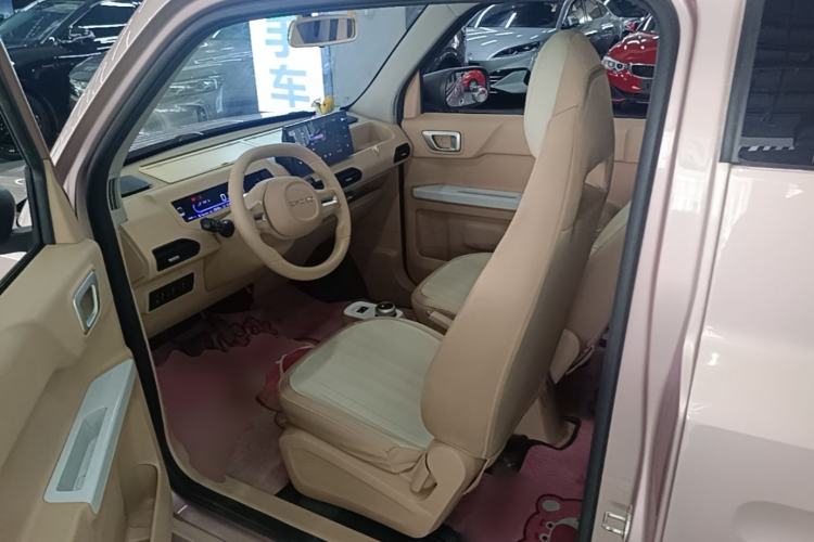 Used Geely Galaxy Panda 2023 Panda Mini 200km Endurance Bear Driver Seat