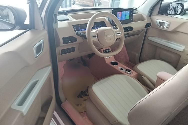 Used Geely Galaxy Panda 2023 Panda Mini 120km Cute Bear Driver Seat