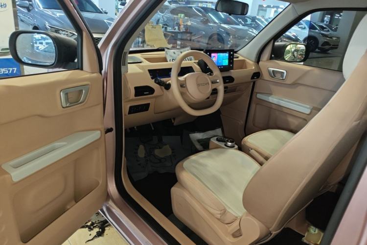 Used Geely Galaxy Panda 2023 Panda Mini 200km Endurance Bear Driver Seat