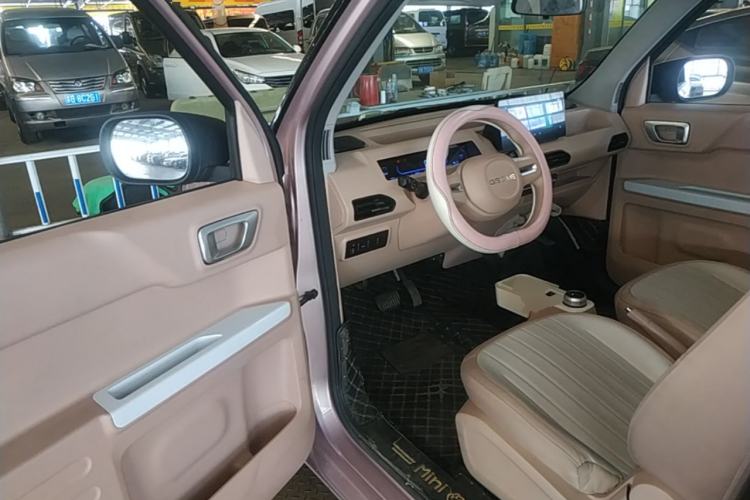 Used Geely Galaxy Panda 2023 Panda Mini 200km Dynamic Bear Driver Seat