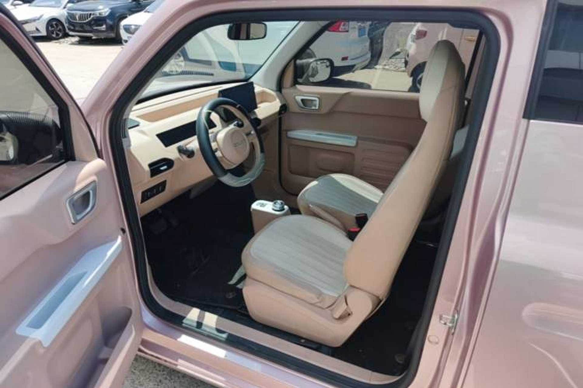 Used Geely Galaxy Panda 2023 Panda Mini 200km Endurance Bear Driver Seat