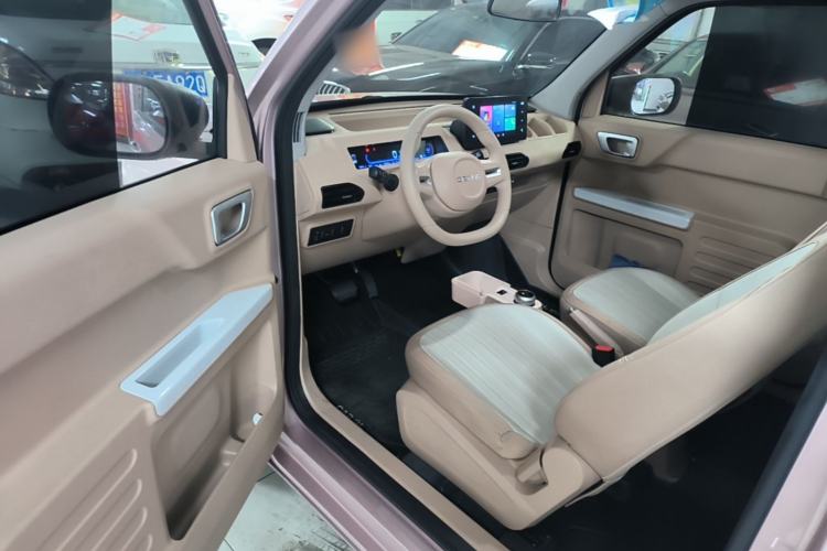 Used Geely Galaxy Panda 2023 Panda Mini 200km Endurance Bear Driver Seat
