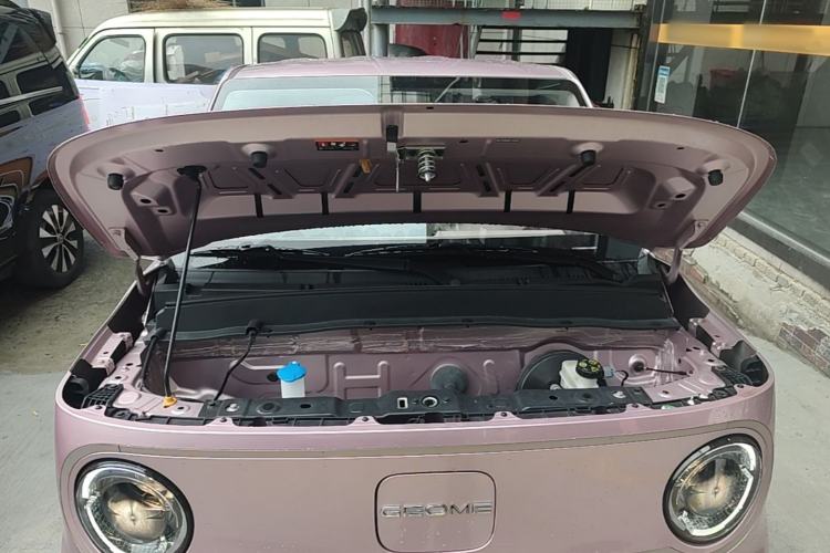 Used Geely Galaxy Panda 2023 Panda Mini 200km Endurance Bear Engine Bay