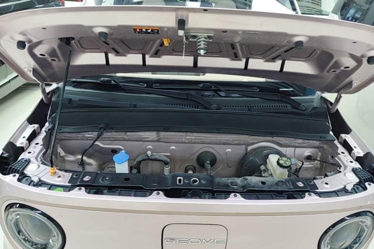 Used Geely Galaxy Panda 2023 Panda Mini 200km Dynamic Bear Engine Bay