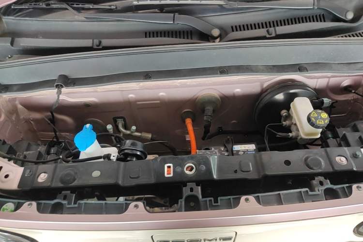 Used Geely Galaxy Panda 2023 Panda Mini 200km Endurance Bear Engine Bay