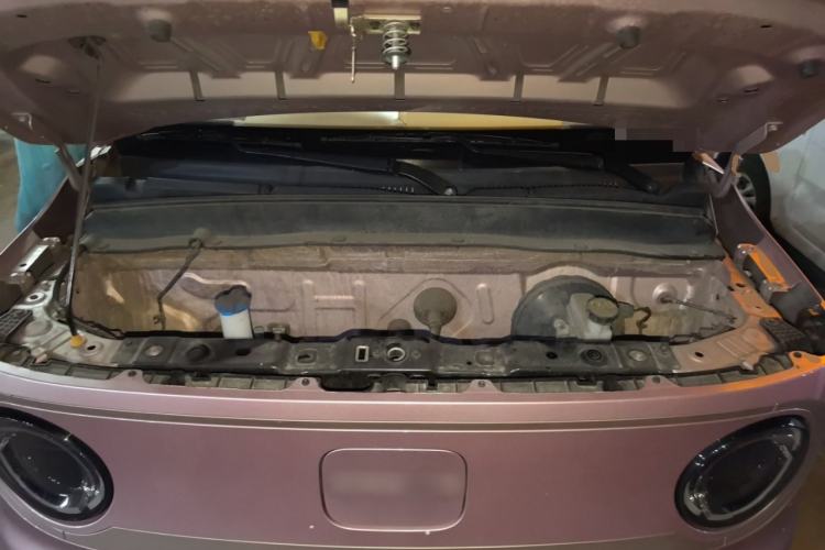 Used Geely Galaxy Panda 2023 Panda Mini 200km Endurance Bear Engine Bay