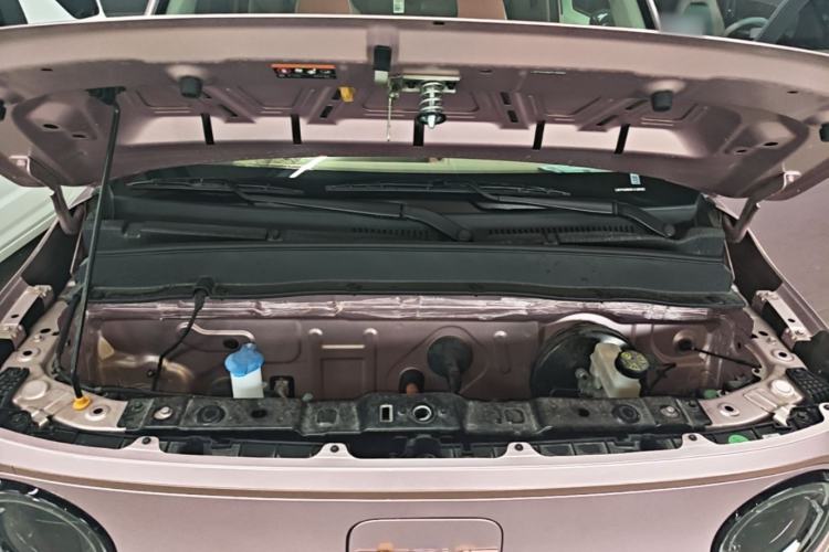Used Geely Galaxy Panda 2023 Panda Mini 200km Endurance Bear Engine Bay
