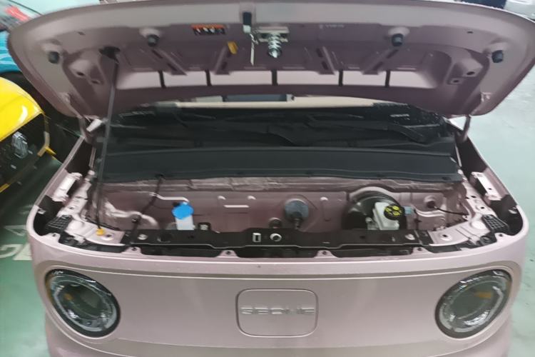 Used Geely Galaxy Panda 2023 Panda Mini 200km Endurance Bear Engine Bay