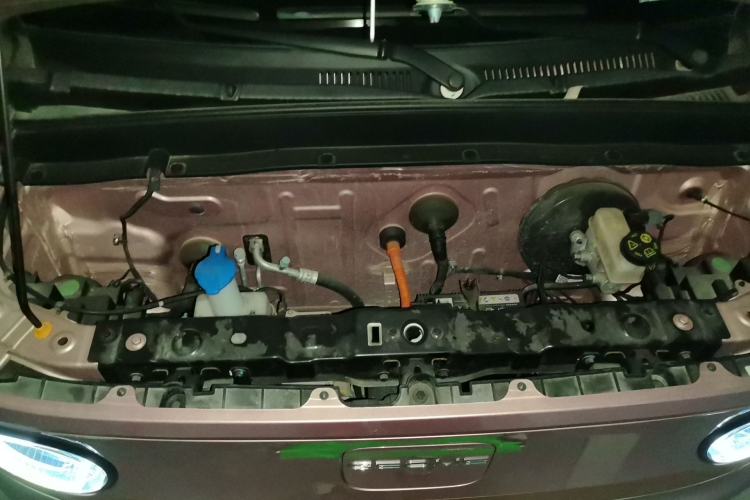 Used Geely Galaxy Panda 2023 Panda Mini 200km Endurance Bear Engine Bay