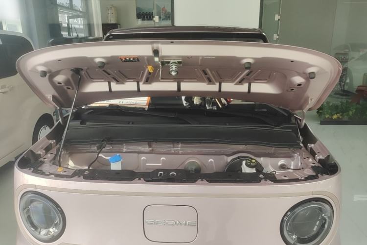 Used Geely Galaxy Panda 2023 Panda Mini 200km Endurance Bear Engine Bay