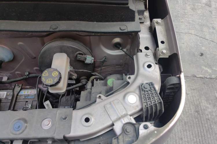 Used Geely Galaxy Panda 2023 Panda Mini 200km Endurance Bear Engine Bay Left