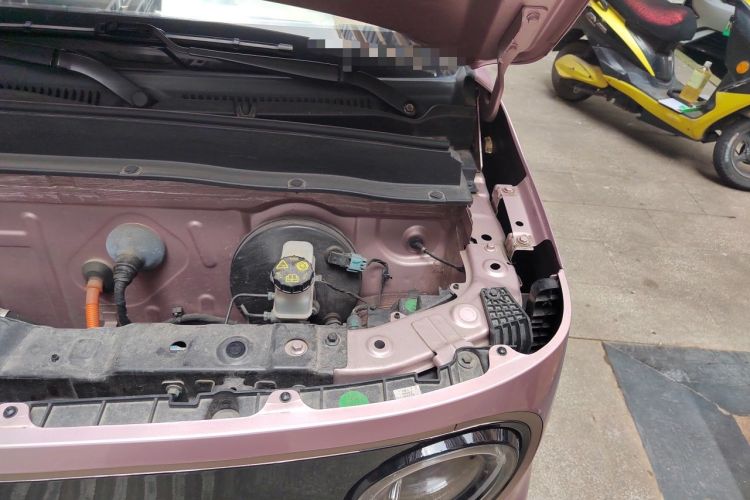 Used Geely Galaxy Panda 2023 Panda Mini 200km Endurance Bear Engine Bay Left