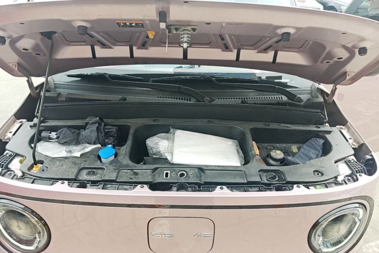 Used Geely Galaxy Panda 2023 Panda Mini 200km Endurance Bear Engine Bay