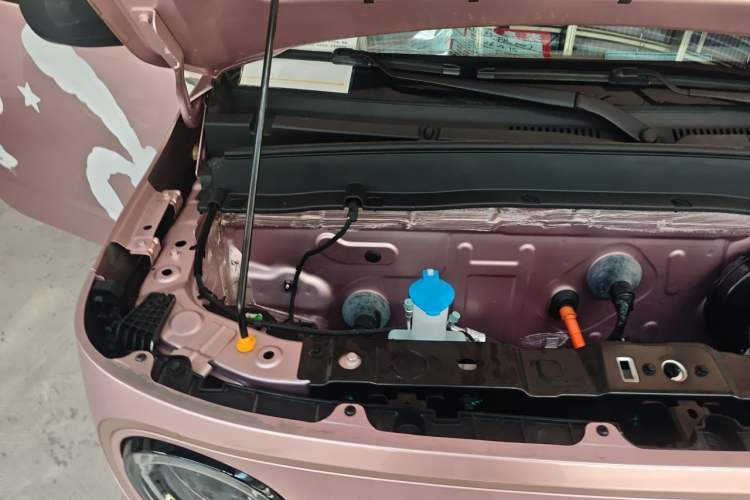 Used Geely Galaxy Panda 2023 Panda Mini 200km Endurance Bear Engine Bay Right