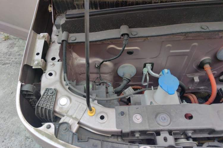 Used Geely Galaxy Panda 2023 Panda Mini 200km Endurance Bear Engine Bay Right
