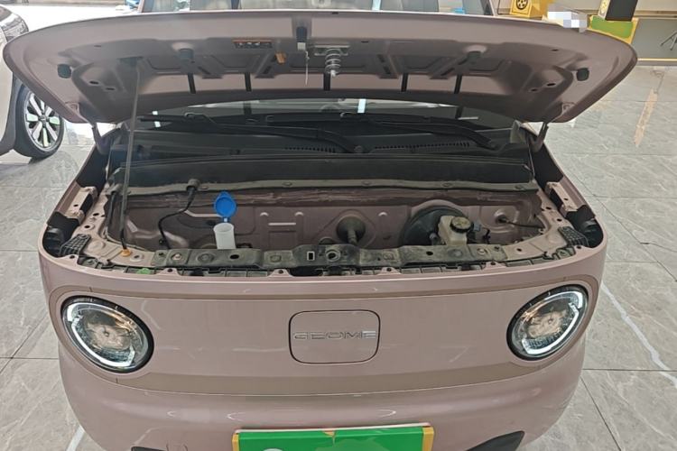Used Geely Galaxy Panda 2023 Panda Mini 200km Endurance Bear Engine Bay