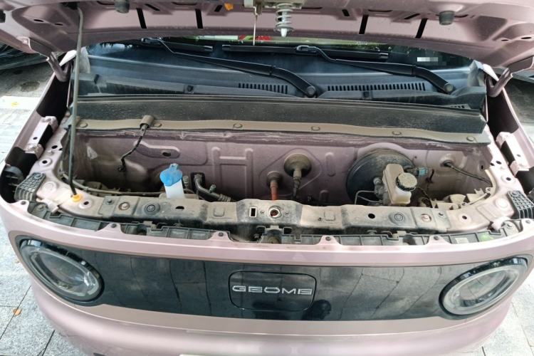 Used Geely Galaxy Panda 2023 Panda Mini 200km Endurance Bear Engine Bay