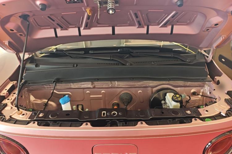 Used Geely Galaxy Panda 2023 Panda Mini 200km Endurance Bear Engine Bay