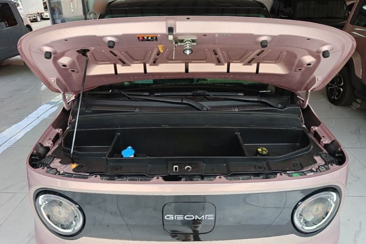 Used Geely Galaxy Panda 2023 Panda Mini 200km Endurance Bear Engine Bay